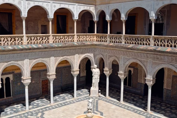 palacio de las dueñas